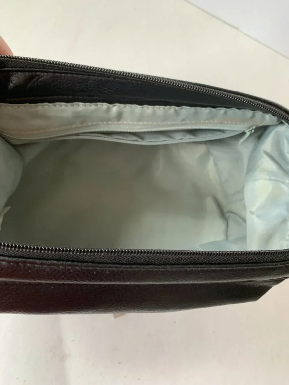 DOCKETS MENS Black Travel Toiletry Bag